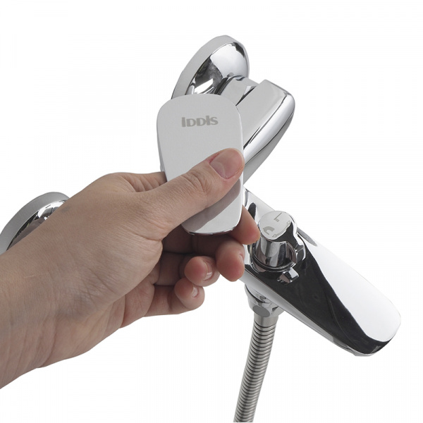 Смеситель IDDIS ZODIAC ZODSB02i02 для ванны и душа  Смеситель IDDIS ZODIAC ZODSB02i02 для ванны и душа